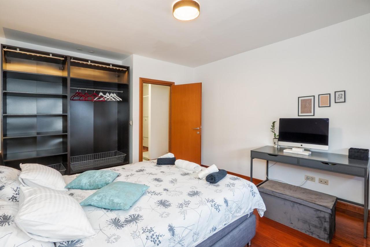 Appartement Airy 2-Br Apt W/ Open Layout & Modern Design à Split Extérieur photo