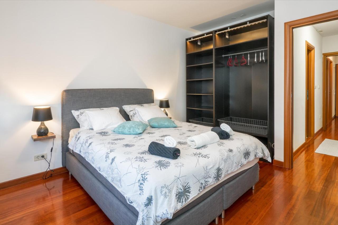 Appartement Airy 2-Br Apt W/ Open Layout & Modern Design à Split Extérieur photo